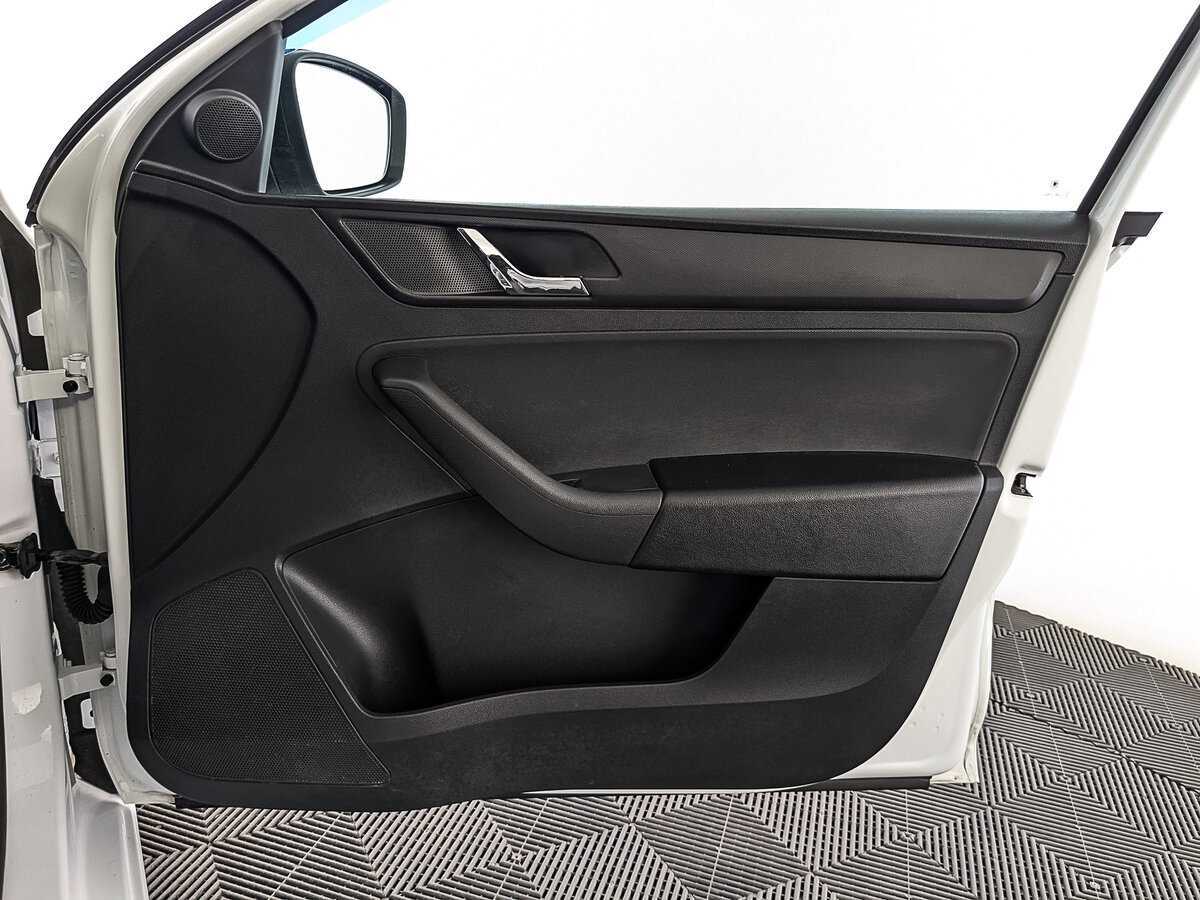 Купить Skoda Rapid, 2017, 185 752 км.. Фото: #23