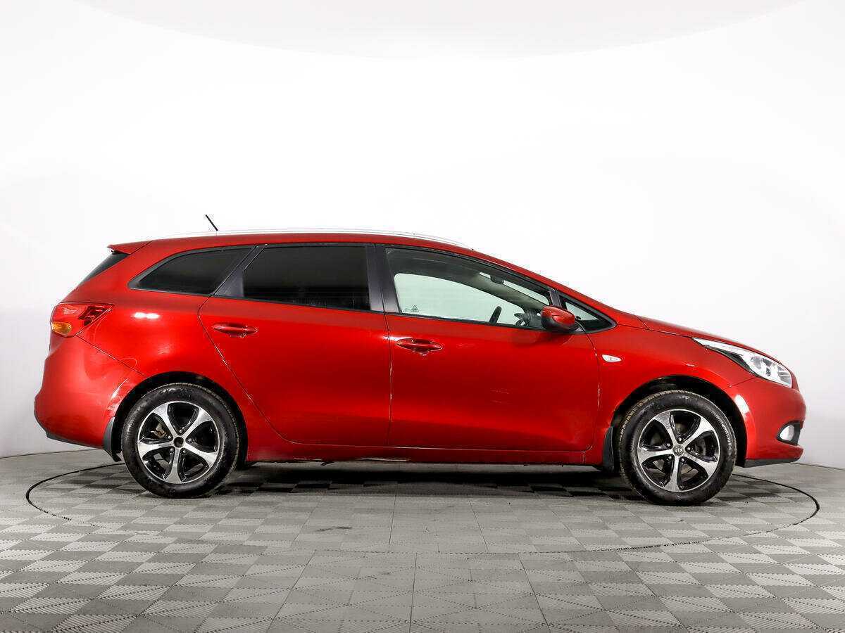 Купить Kia Ceed, 2014, 76 188 км.. Фото: #3