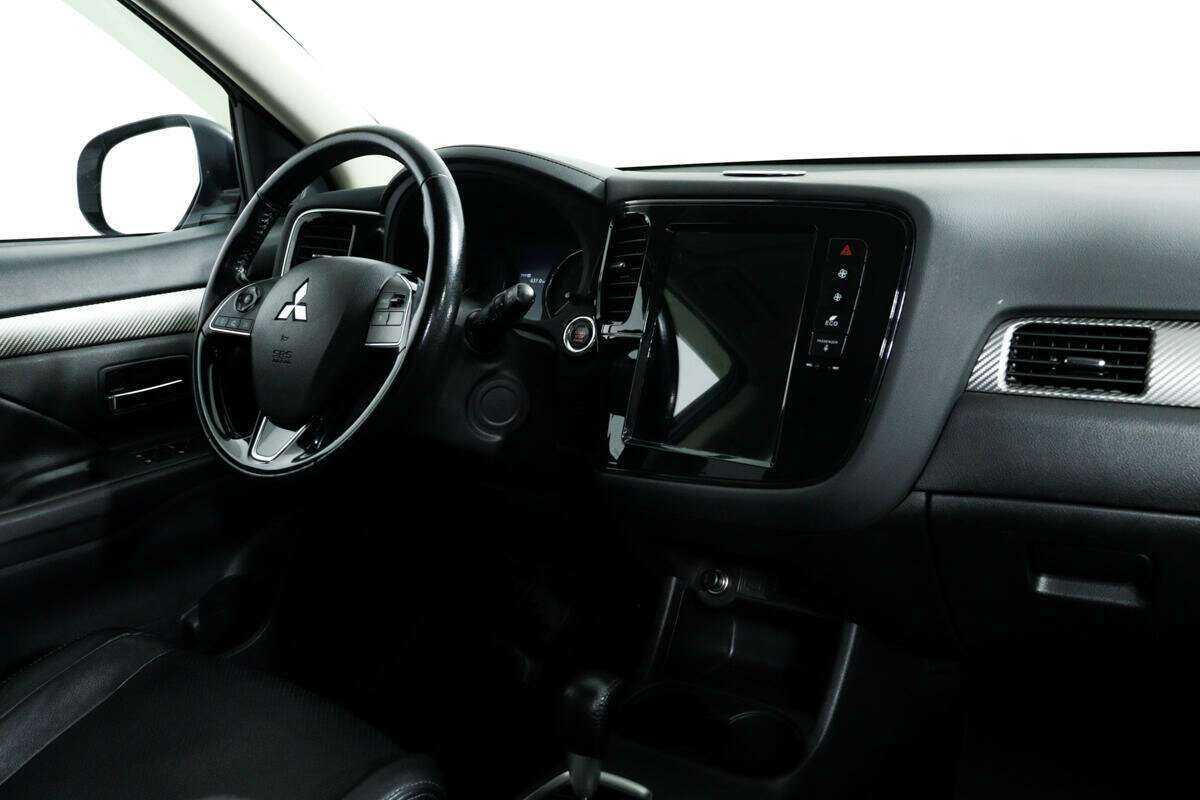 Купить Mitsubishi Outlander, 2015, 70 761 км.. Фото: #8