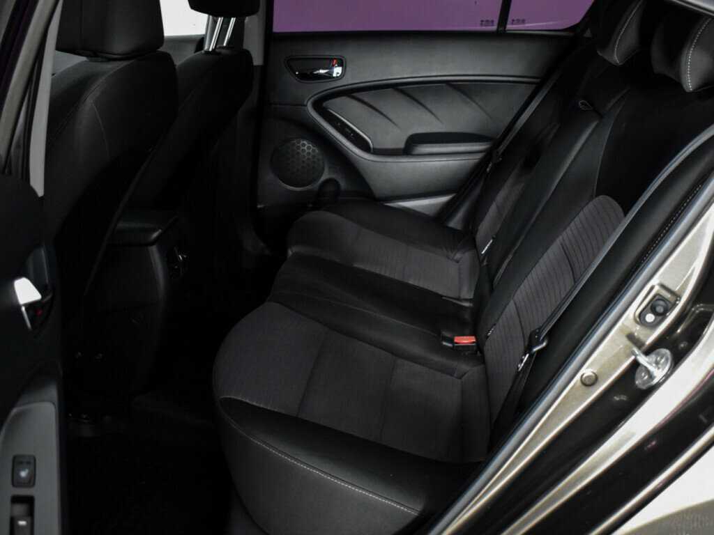 Купить Kia Cerato, 2015, 140 810 км.. Фото: #9