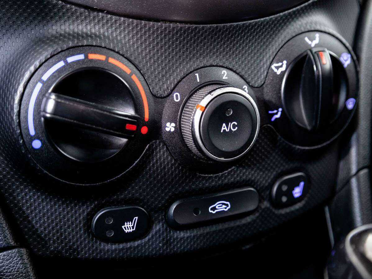 Купить Hyundai Solaris, 2014, 166 156 км.. Фото: #15