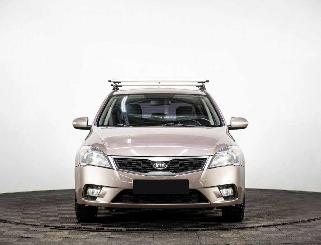 Купить Kia Ceed, 2012, 207 297 км.. Фото: #1