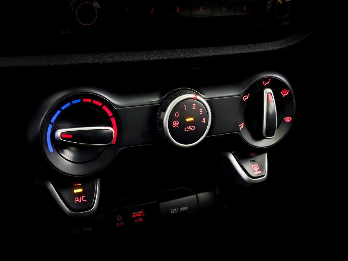 Купить Kia Rio, 2020, 196 487 км.. Фото: #23