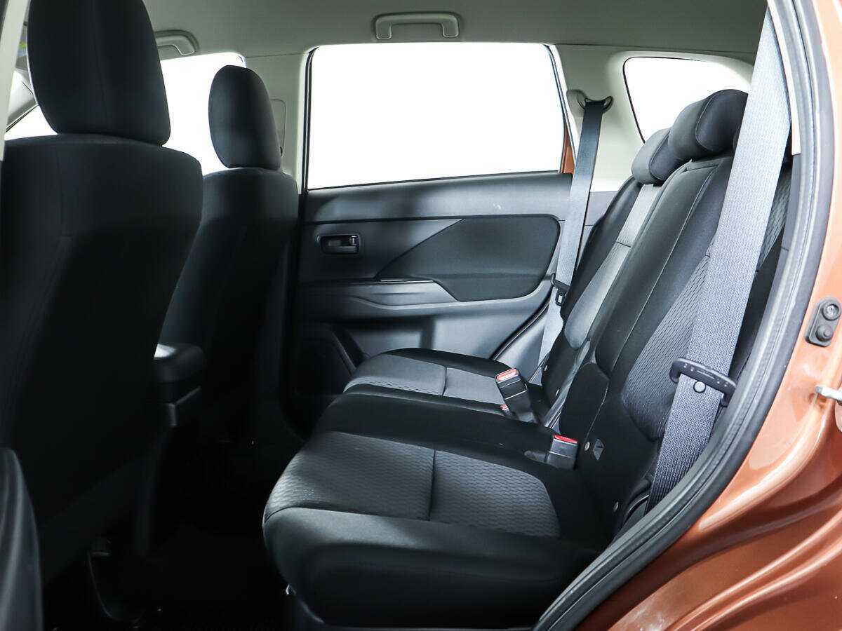 Купить Mitsubishi Outlander, 2012, 42 436 км.. Фото: #9