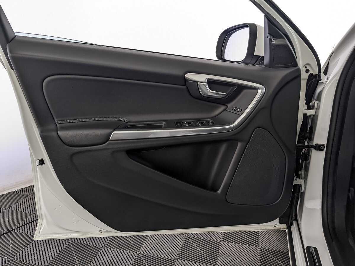 Купить Volvo S60, 2017, 69 248 км.. Фото: #13