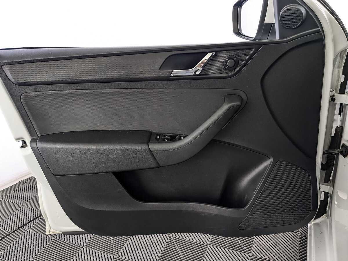 Купить Skoda Rapid, 2015, 177 980 км.. Фото: #14