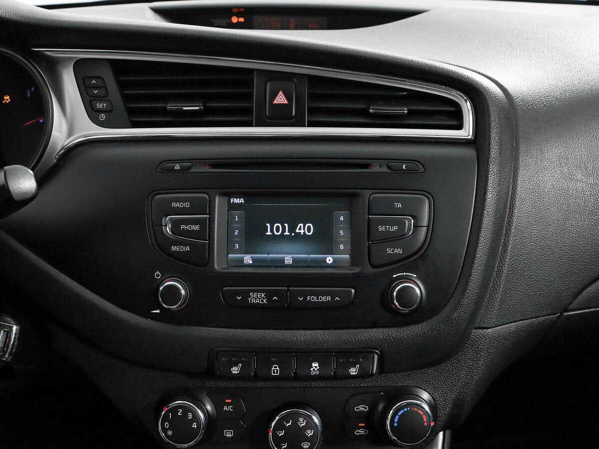 Купить Kia Ceed, 2016, 151 170 км.. Фото: #12