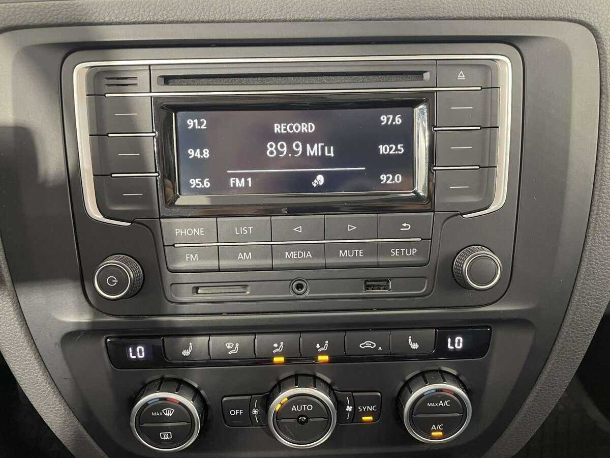 Купить Volkswagen Jetta, 2013, 135 662 км.. Фото: #11