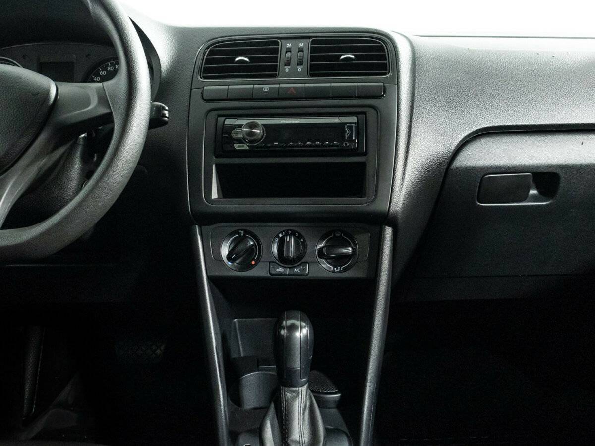 Купить Volkswagen Polo, 2019, 75 689 км.. Фото: #13