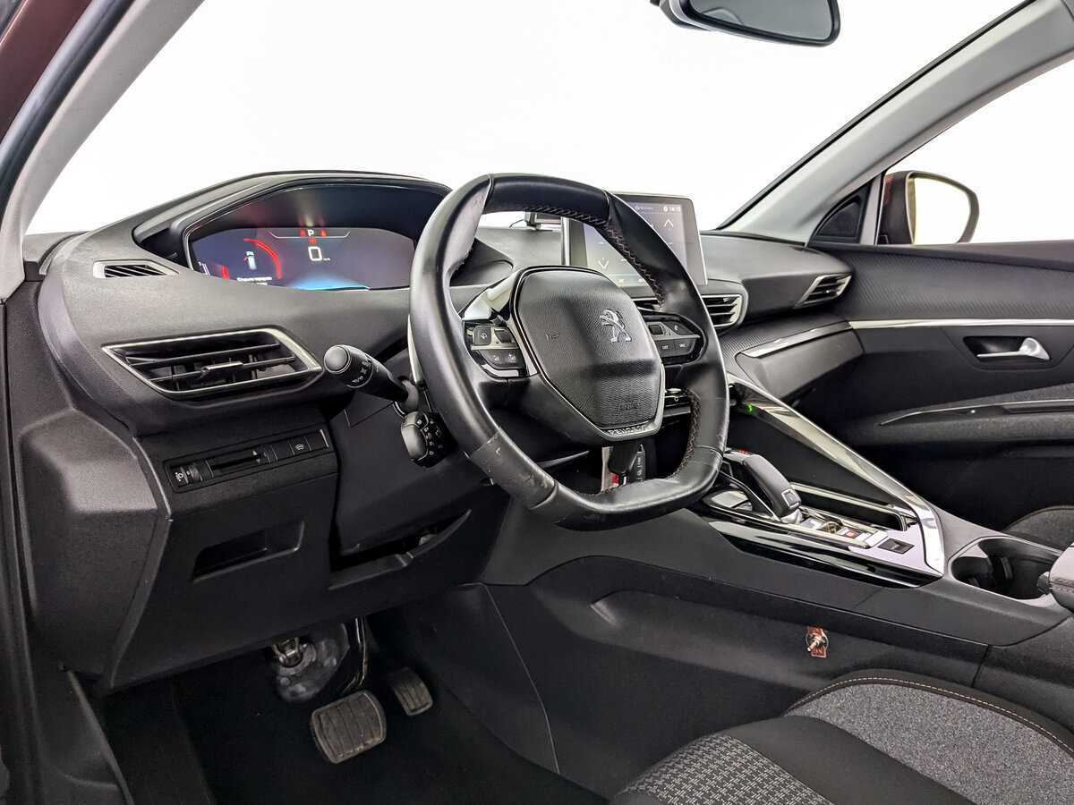 Купить Peugeot 3008, 2017, 30 685 км.. Фото: #13
