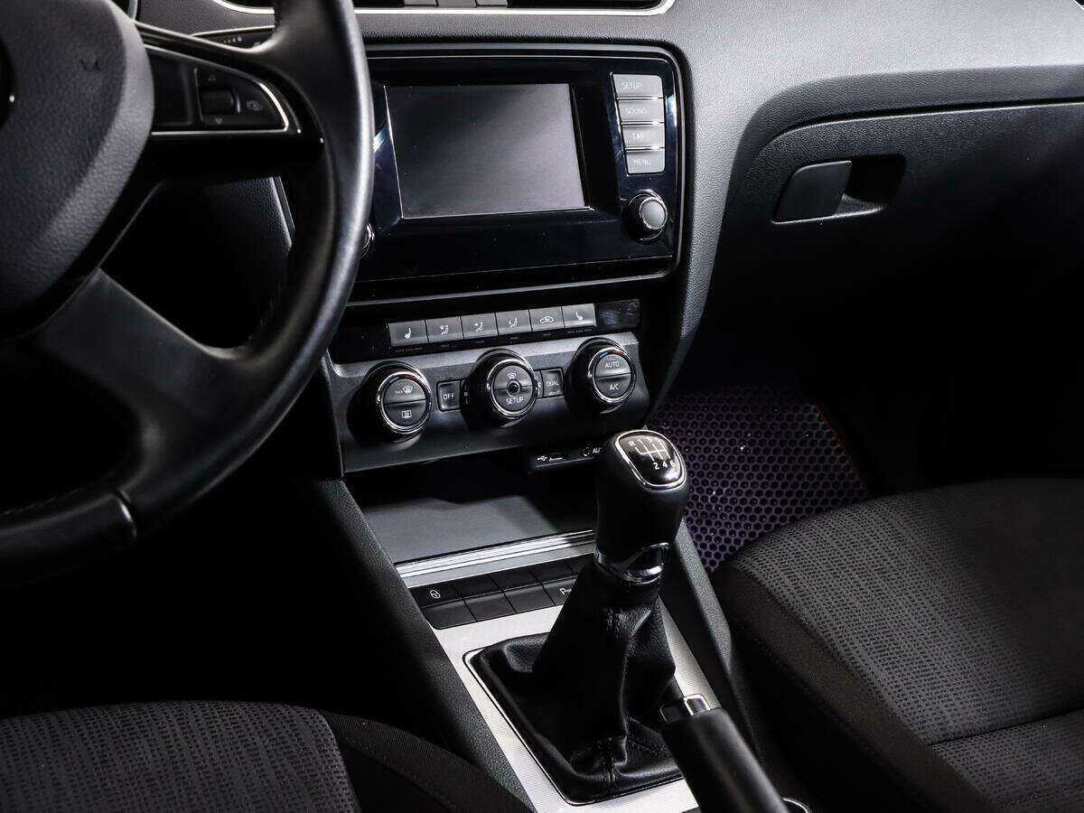 Купить Skoda Octavia, 2015, 225 559 км.. Фото: #9