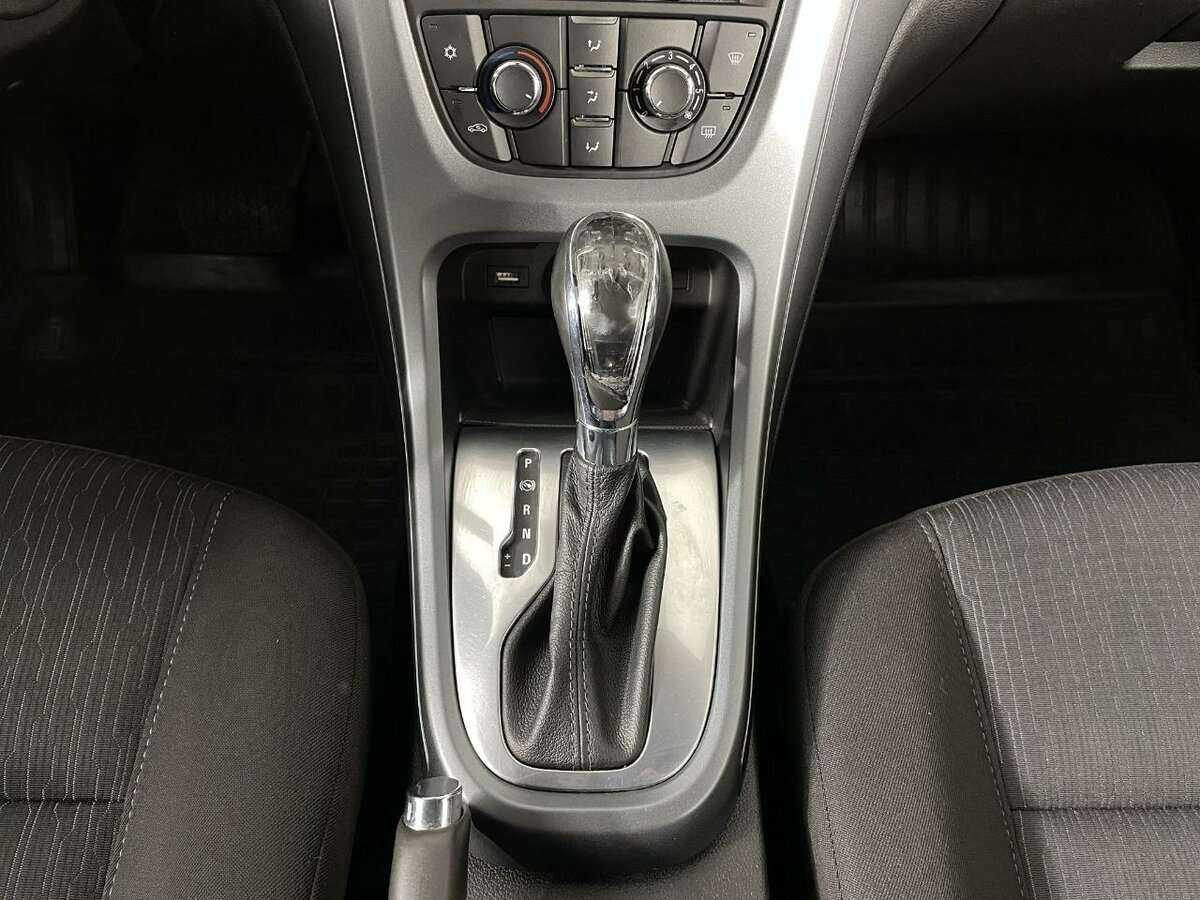 Купить Opel Astra, 2013, 138 930 км.. Фото: #12