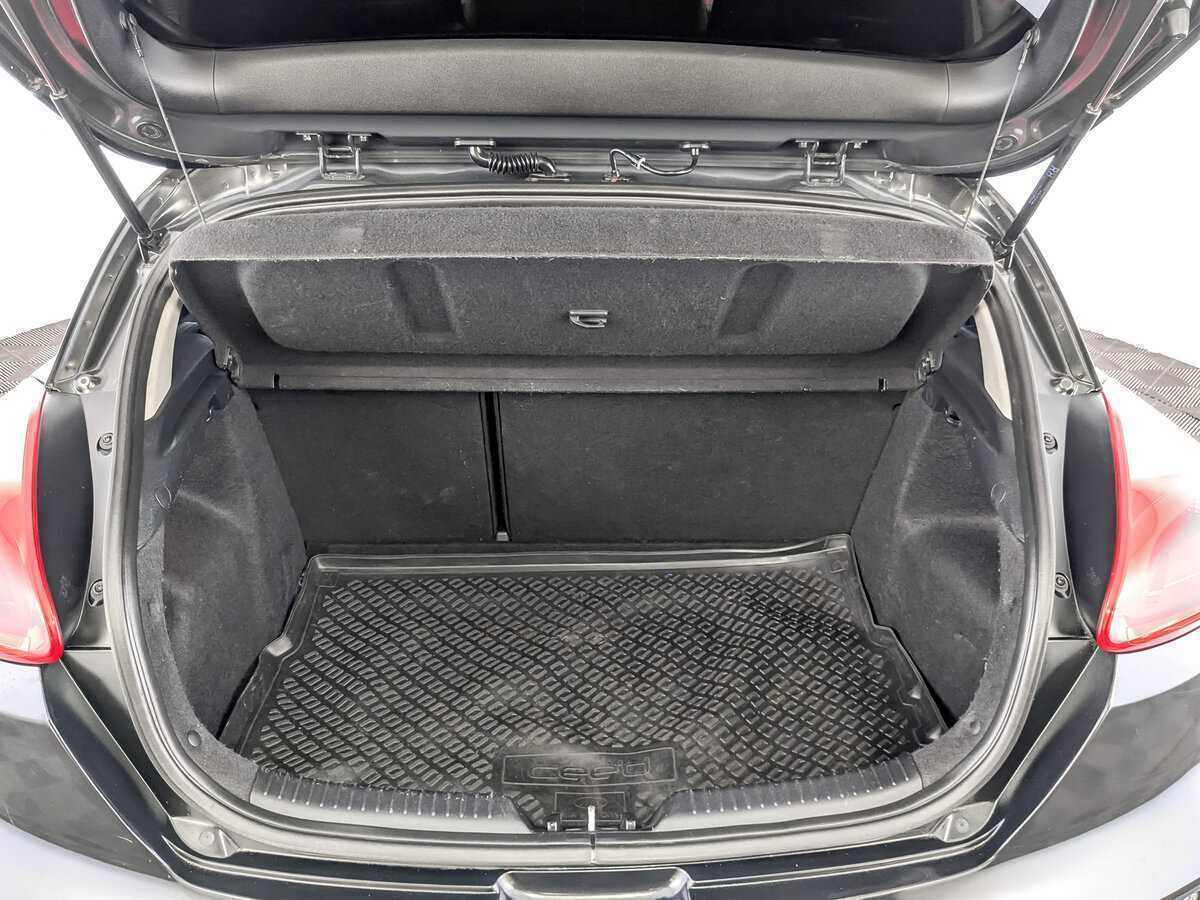 Купить Kia Ceed, 2014, 193 715 км.. Фото: #9