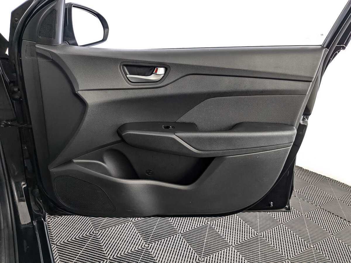 Купить Hyundai Solaris, 2018, 122 570 км.. Фото: #20