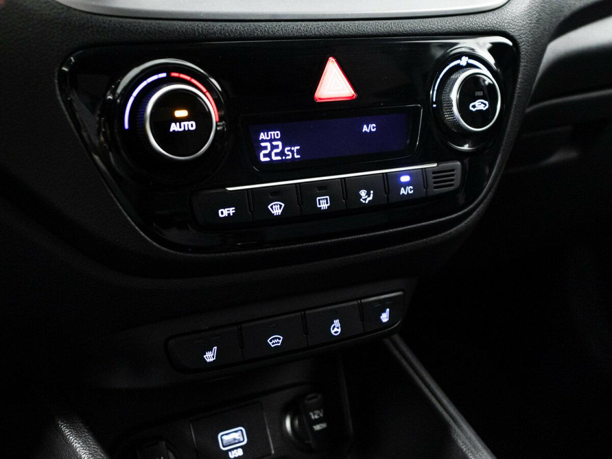 Купить Hyundai Solaris, 2019, 129 351 км.. Фото: #15