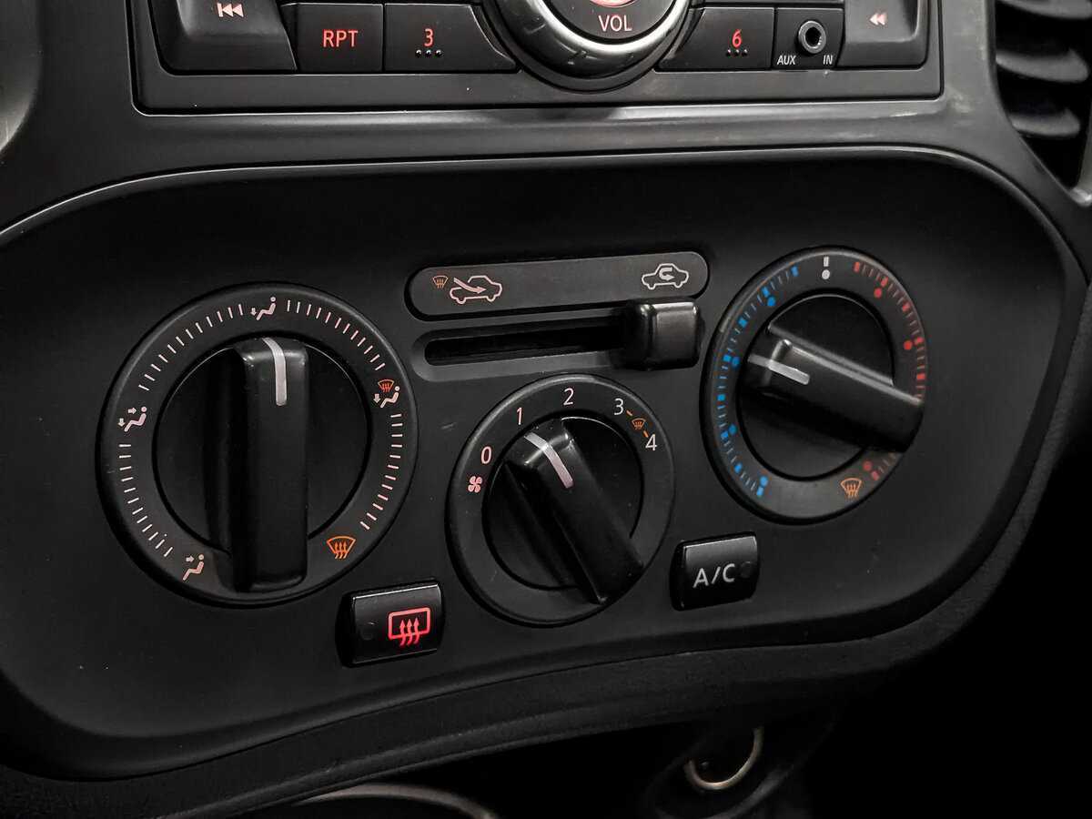 Купить Nissan Juke, 2014, 73 358 км.. Фото: #20