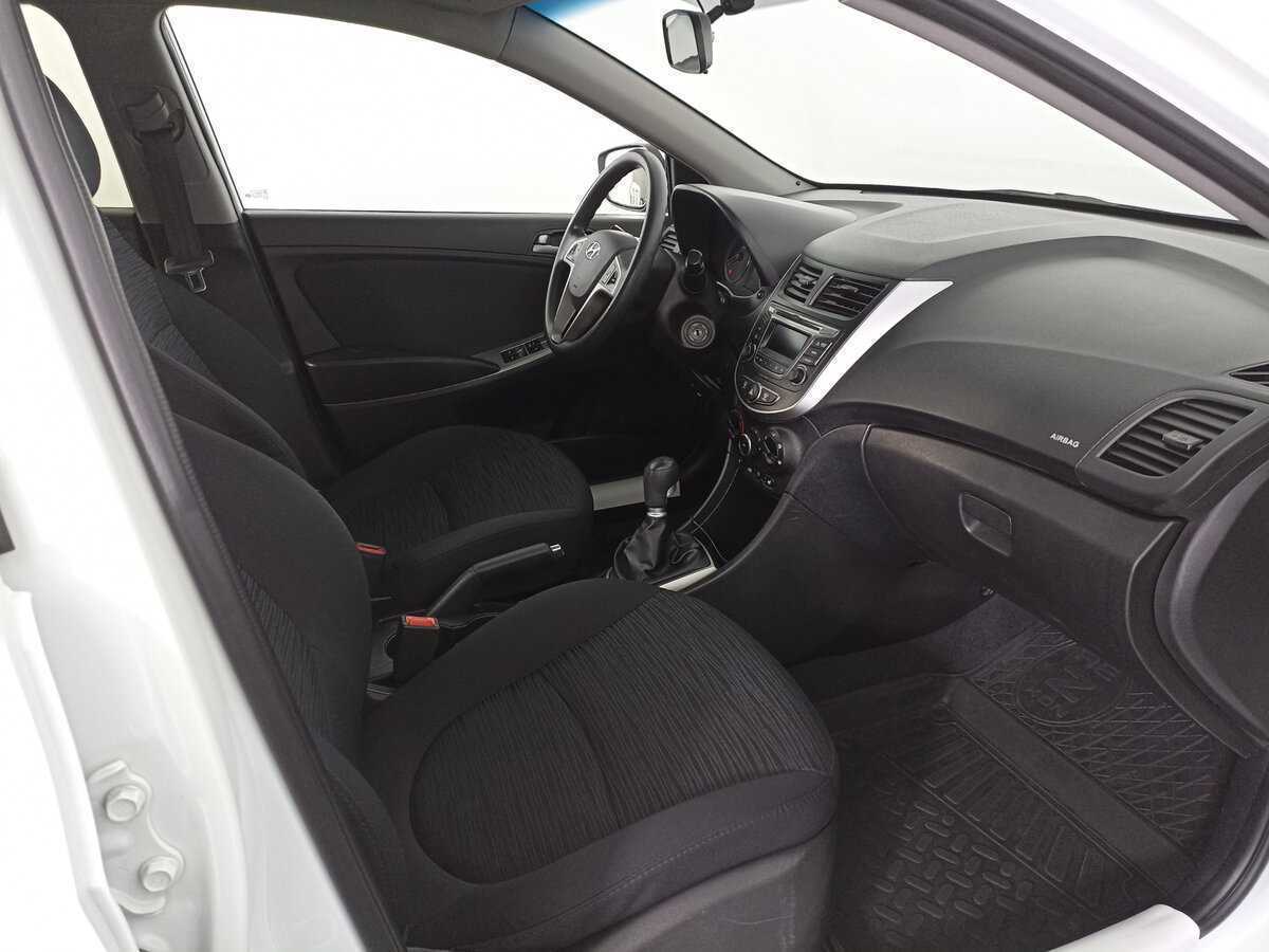 Купить Hyundai Solaris, 2015, 147 002 км.. Фото: #10