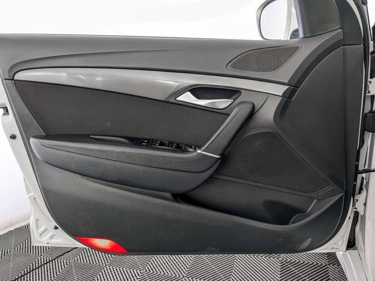 Купить Hyundai i40, 2016, 101 981 км.. Фото: #14