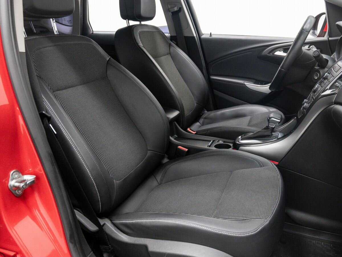 Купить Opel Astra, 2013, 121 000 км.. Фото: #7