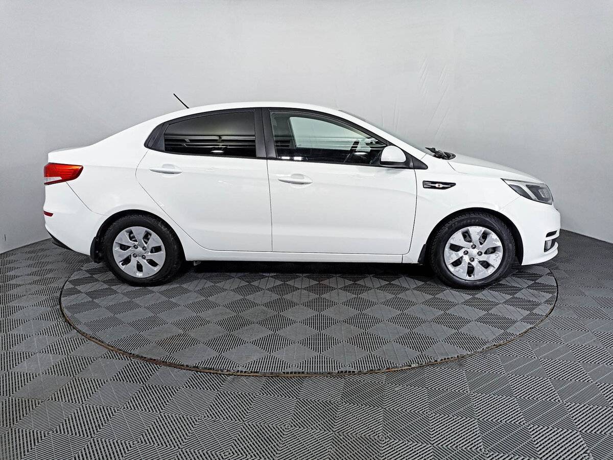 Купить Kia Rio, 2015, 216 395 км.. Фото: #3
