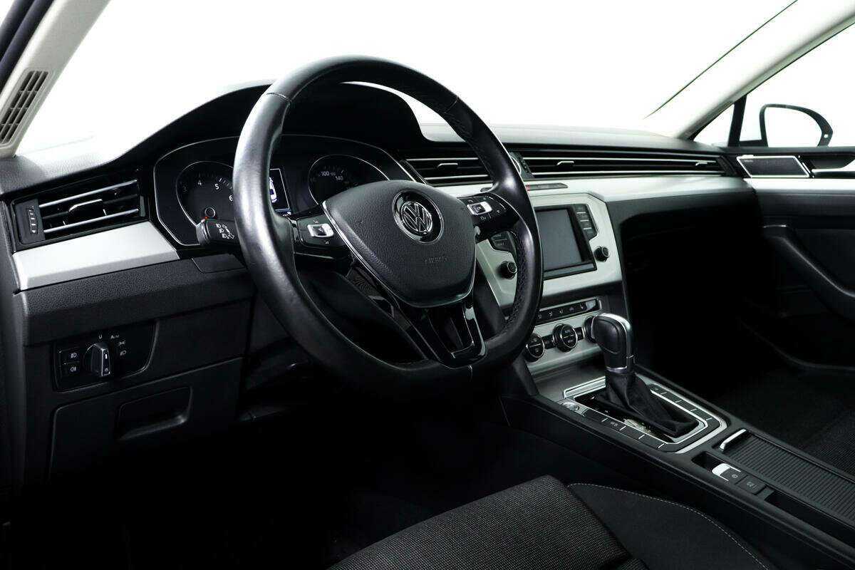 Купить Volkswagen Passat, 2016, 89 158 км.. Фото: #12