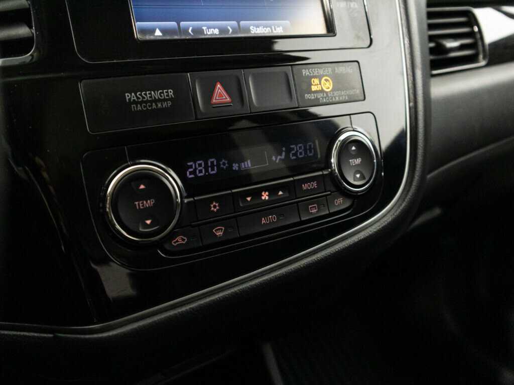 Купить Mitsubishi Outlander, 2016, 168 637 км.. Фото: #19