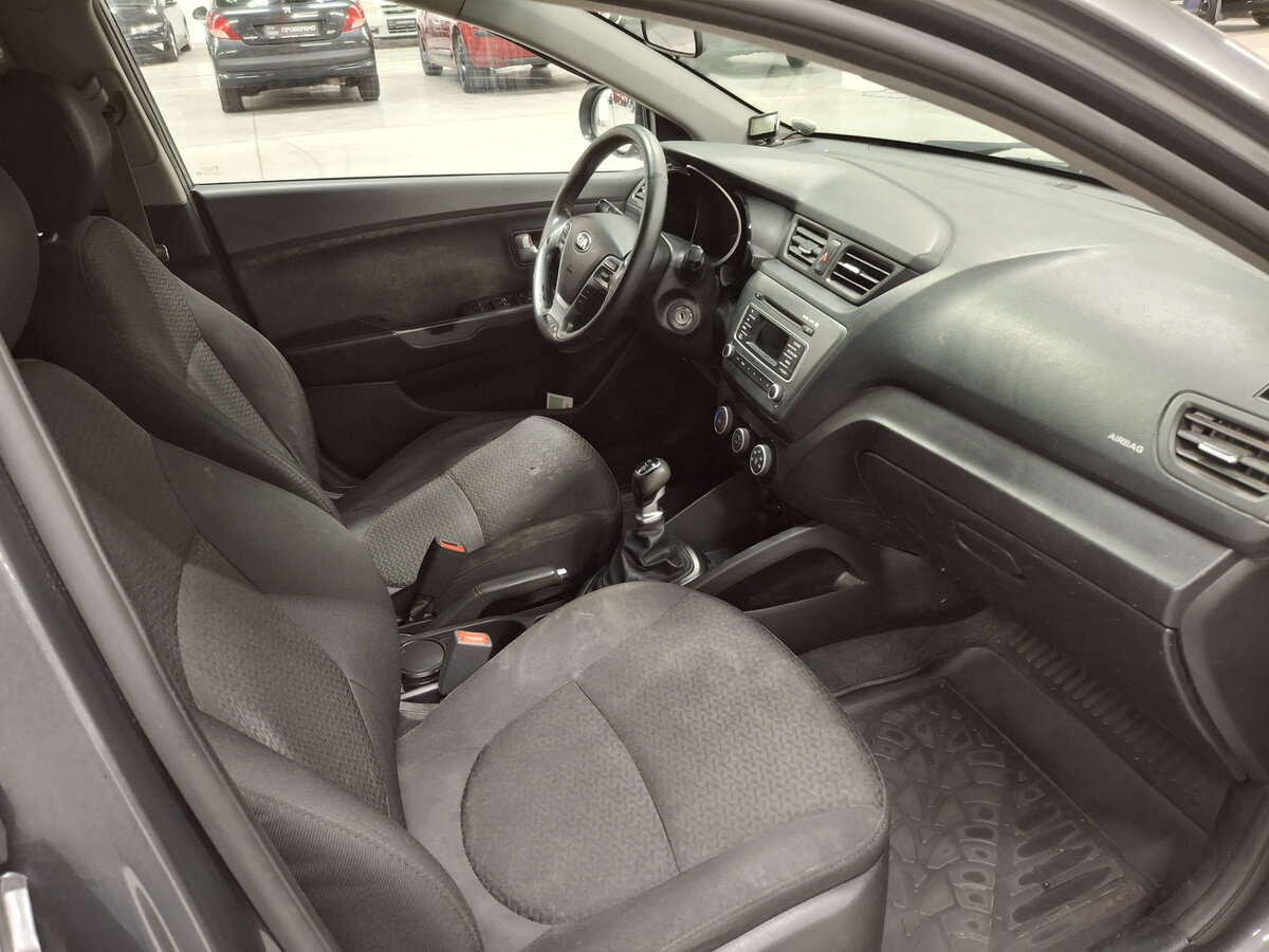 Купить Kia Rio, 2015, 218 831 км.. Фото: #10