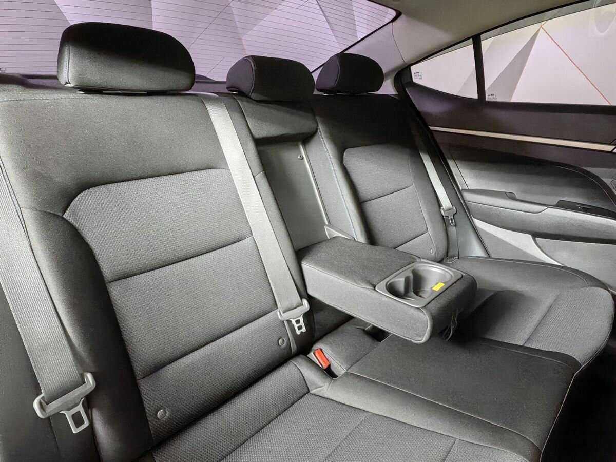 Купить Hyundai Elantra, 2018, 191 898 км.. Фото: #11