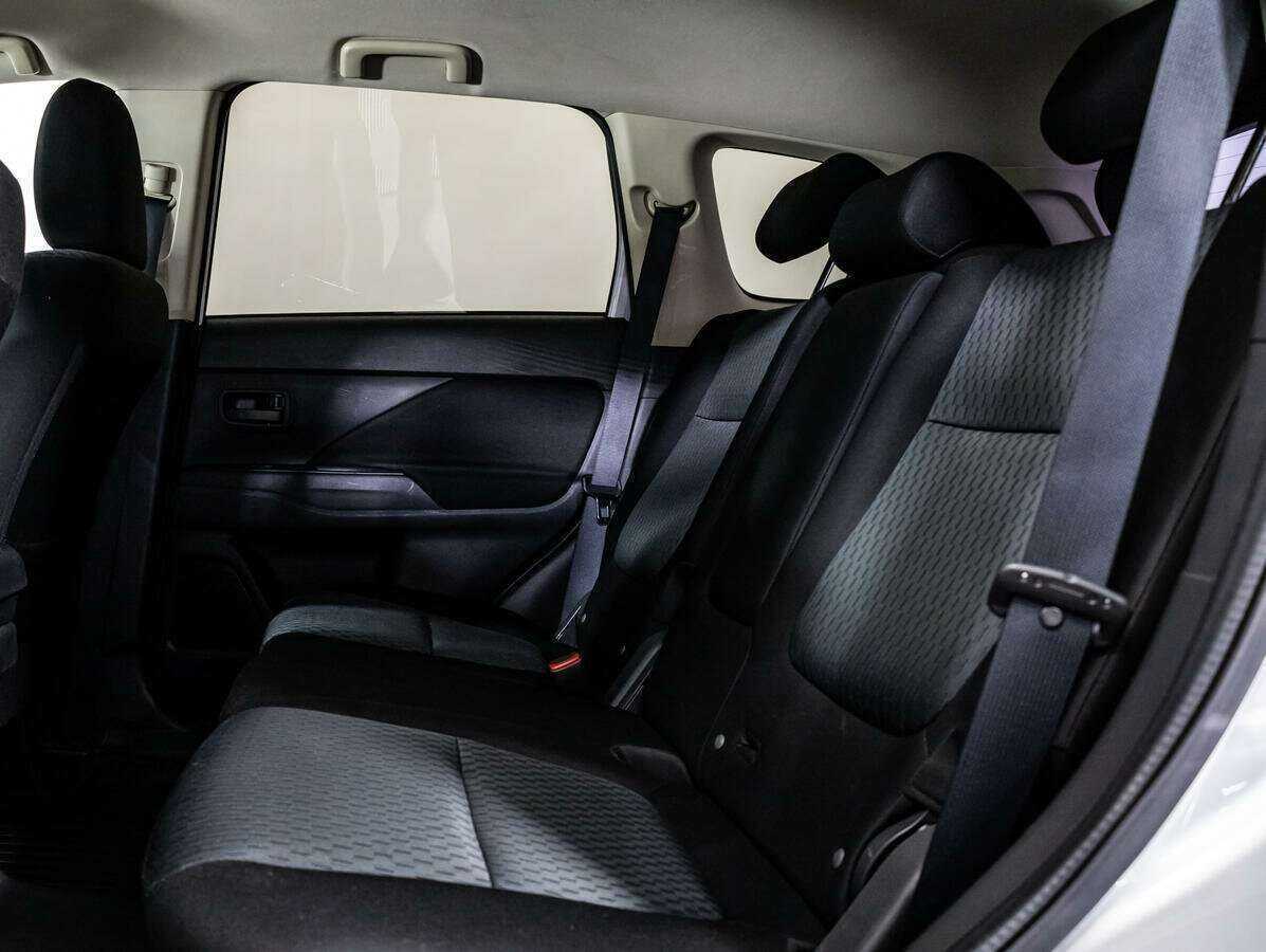 Купить Mitsubishi Outlander, 2015, 139 176 км.. Фото: #9