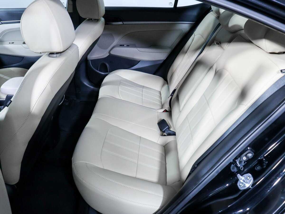 Купить Hyundai Elantra, 2018, 100 660 км.. Фото: #6