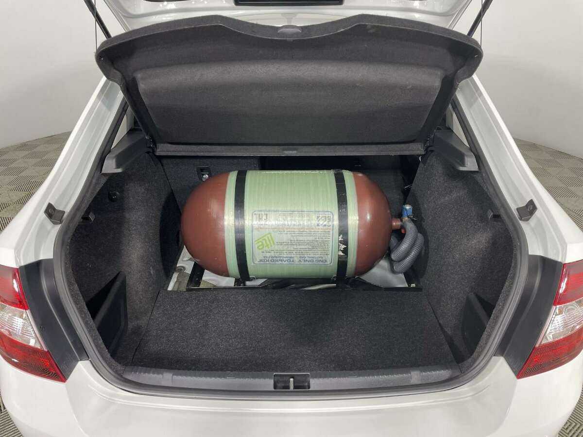 Купить Skoda Rapid, 2019, 102 000 км.. Фото: #17