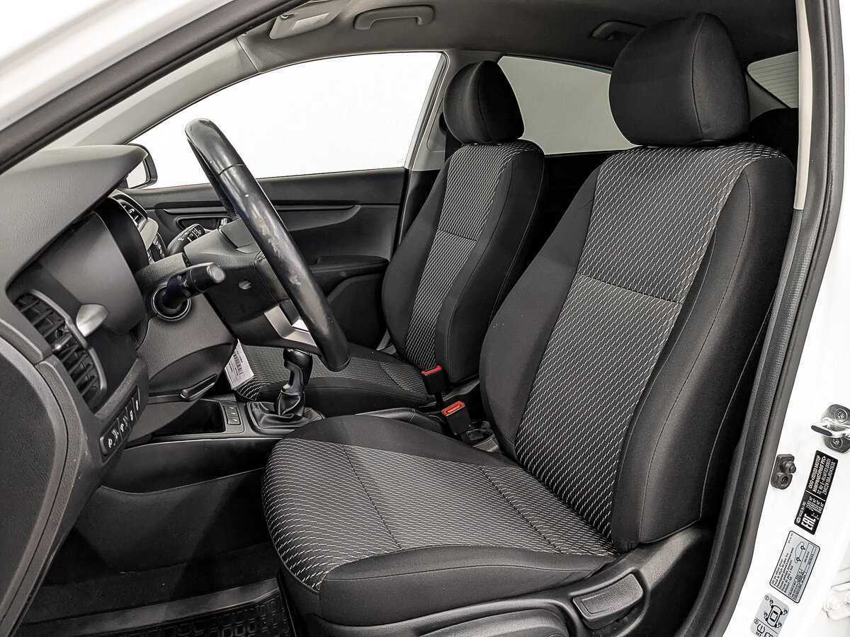 Купить Kia Rio, 2017, 76 699 км.. Фото: #19