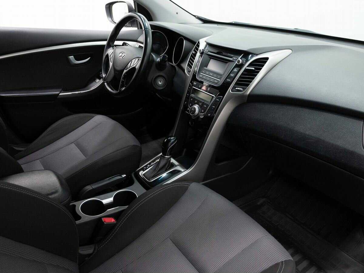 Купить Hyundai i30, 2013, 177 420 км.. Фото: #10