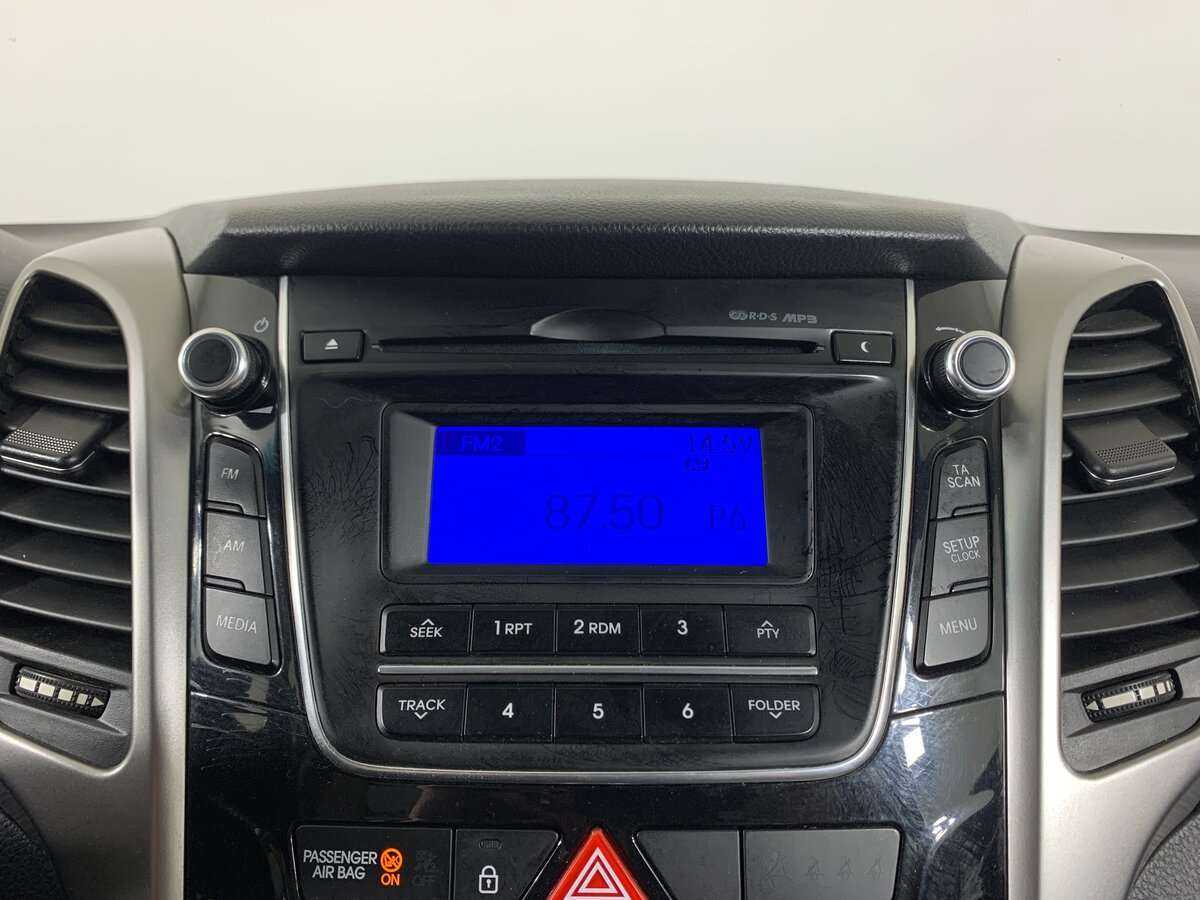 Купить Hyundai i30, 2012, 258 063 км.. Фото: #12