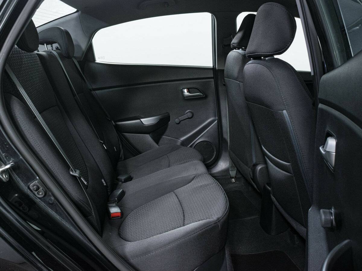 Купить Kia Rio, 2016, 141 000 км.. Фото: #9