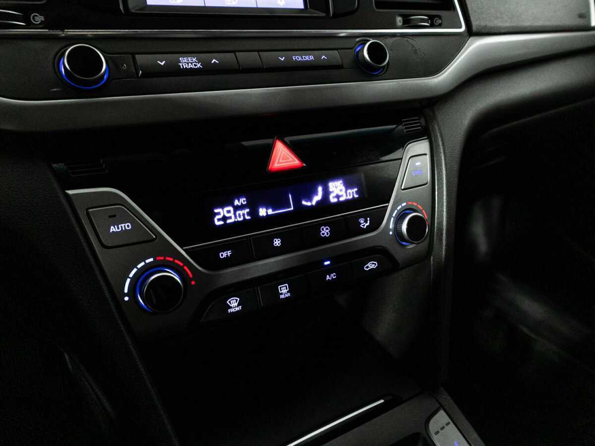 Купить Hyundai Elantra, 2017, 102 852 км.. Фото: #16