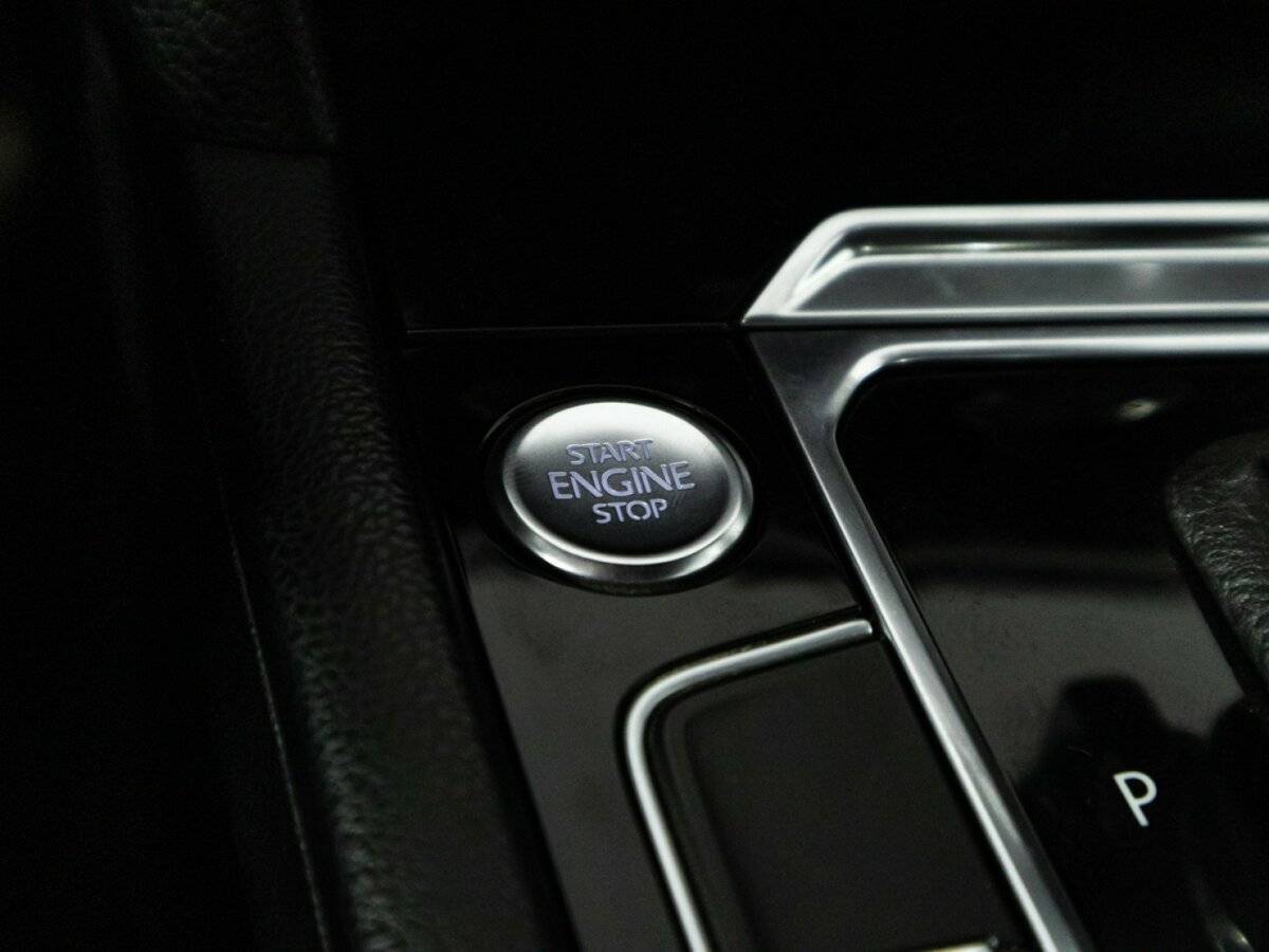 Купить Volkswagen Passat, 2017, 283 948 км.. Фото: #20