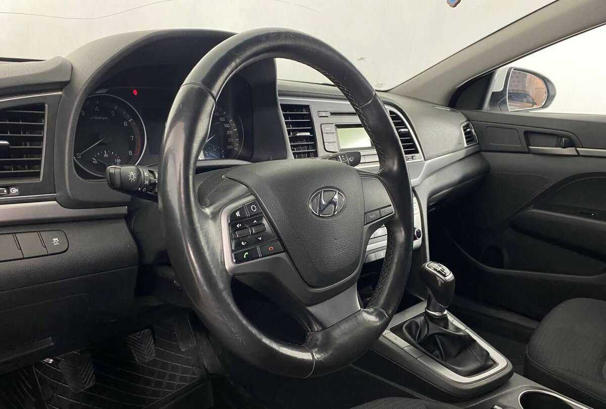 Купить Hyundai Elantra, 2017, 132 960 км.. Фото: #11
