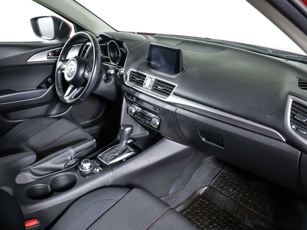 Купить Mazda 3, 2018, 50 655 км.. Фото: #10