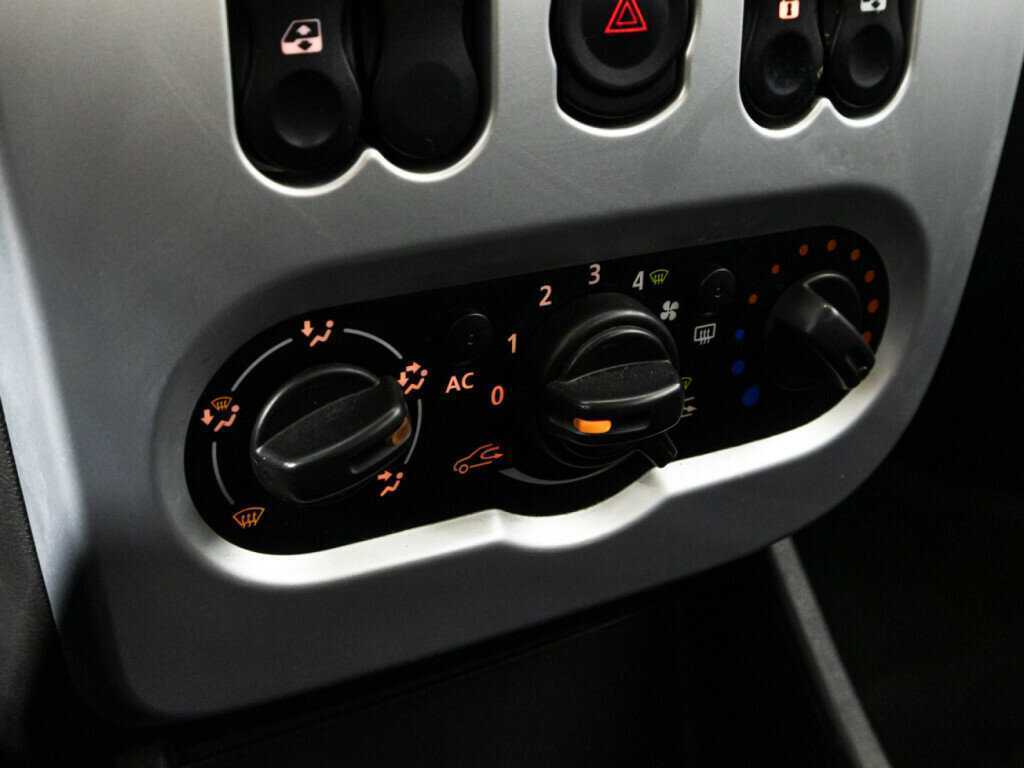 Купить Renault Sandero, 2013, 138 414 км.. Фото: #14