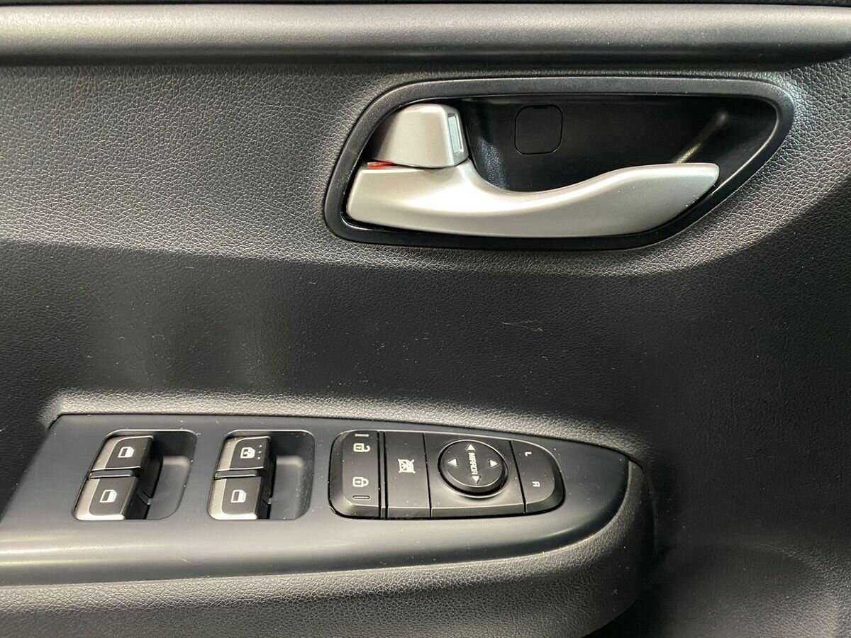 Купить Kia Rio, 2019, 99 503 км.. Фото: #17