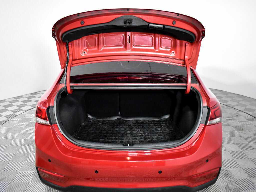 Купить Hyundai Solaris, 2017, 66 444 км.. Фото: #19