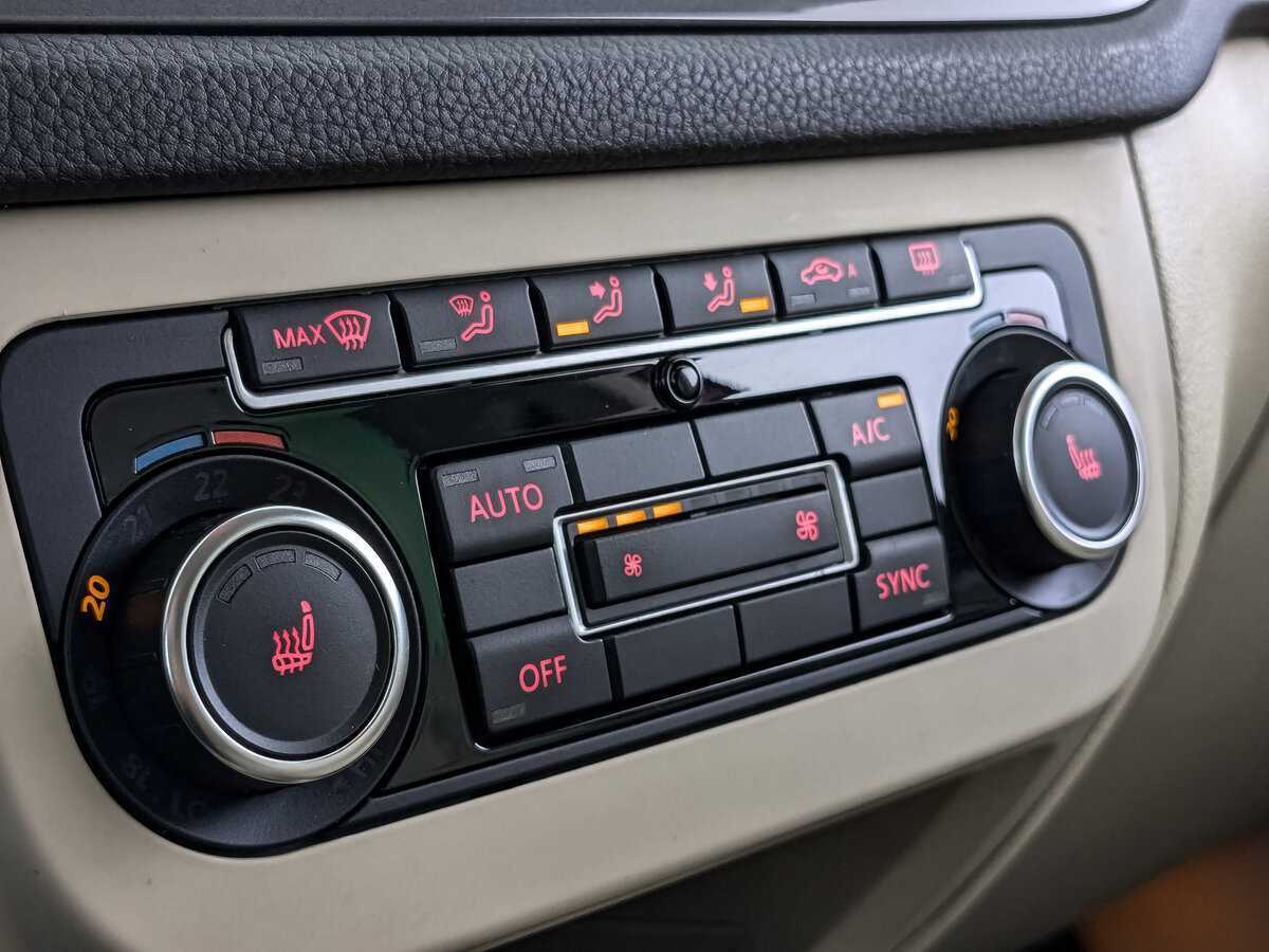 Купить Volkswagen Tiguan, 2014, 124 149 км.. Фото: #16