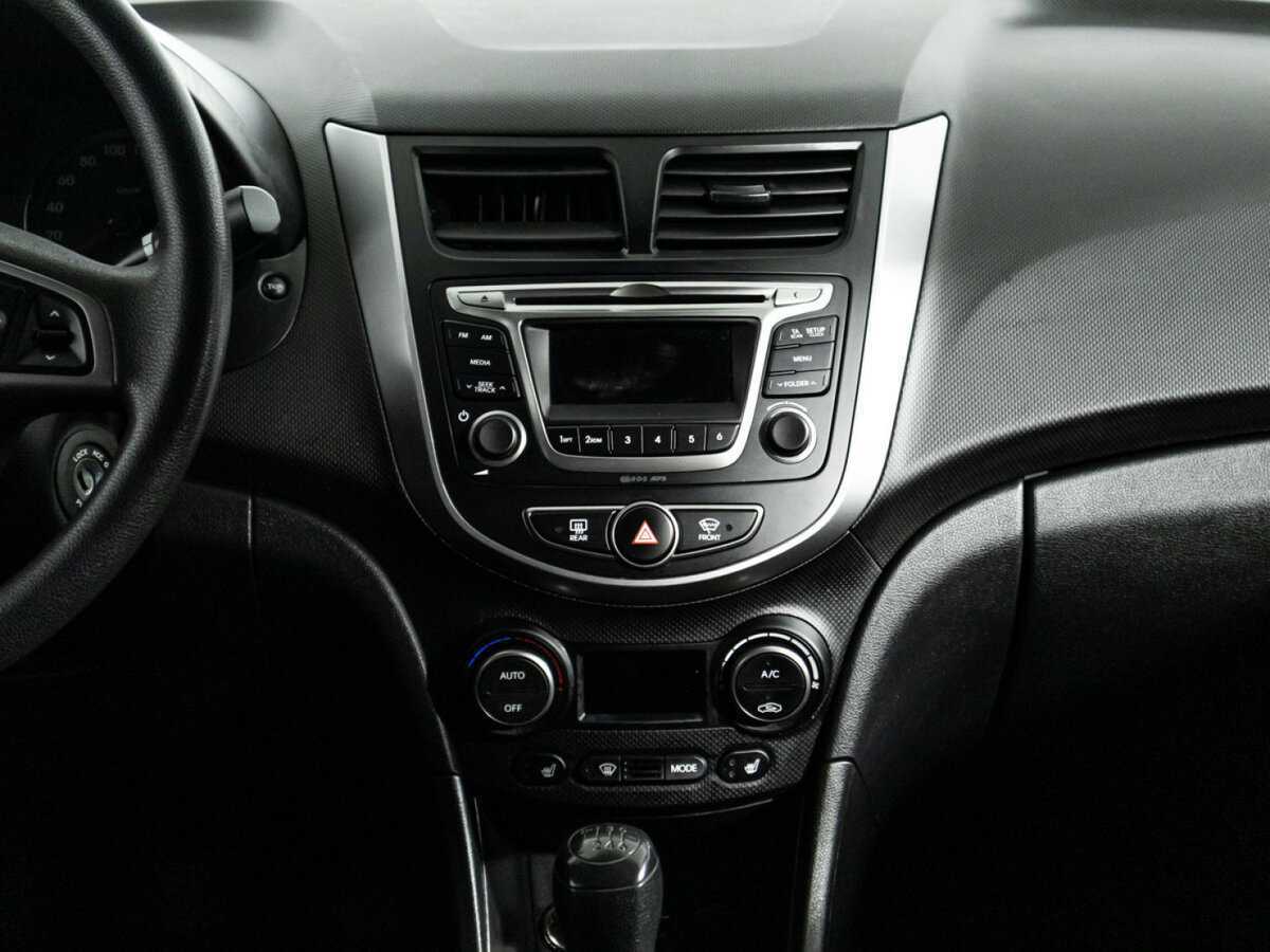 Купить Hyundai Solaris, 2016, 112 384 км.. Фото: #13