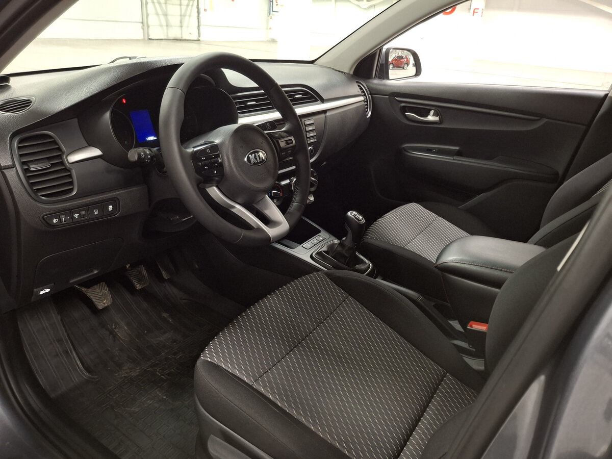 Купить Kia Rio, 2018, 112 386 км.. Фото: #14