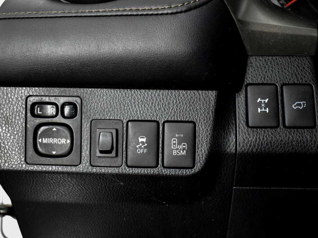 Купить Toyota RAV4, 2013, 260 346 км.. Фото: #9