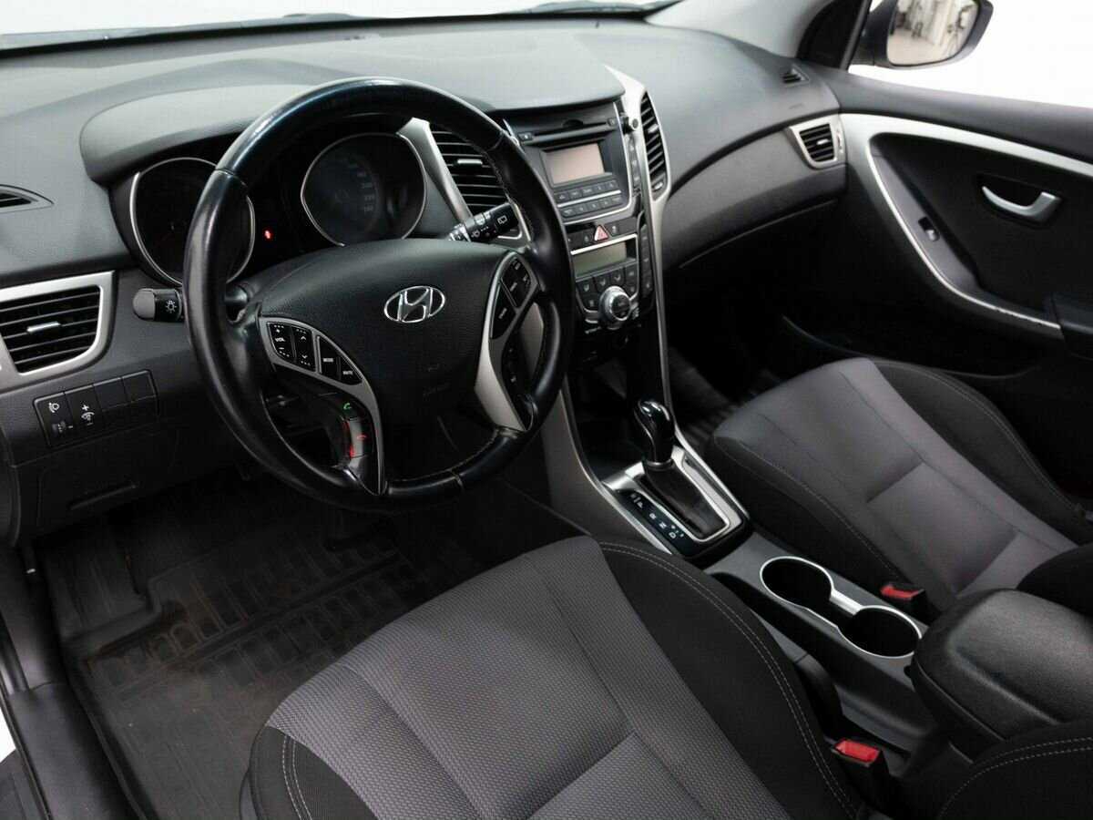 Купить Hyundai i30, 2013, 177 420 км.. Фото: #6