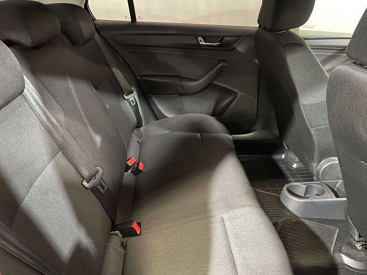 Купить Skoda Rapid, 2018, 119 572 км.. Фото: #10