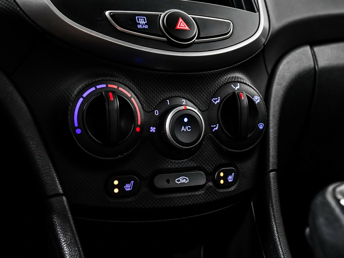 Купить Hyundai Solaris, 2016, 205 193 км.. Фото: #12