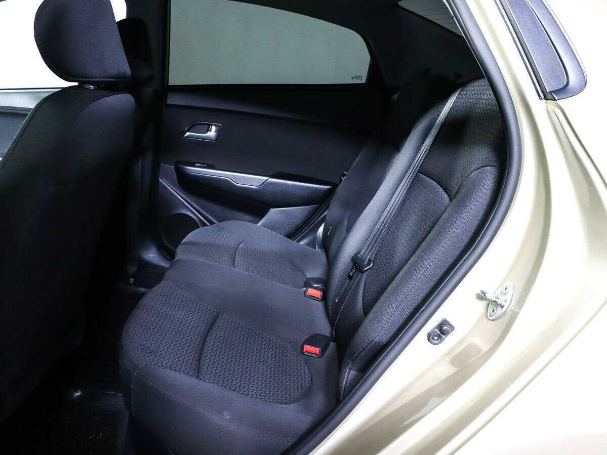 Купить Kia Rio, 2015, 161 702 км.. Фото: #9